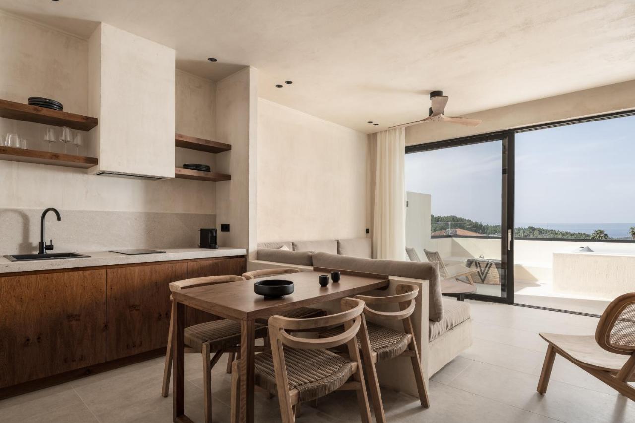 Aparthotel Seven Rocks Paliouri Esterno foto