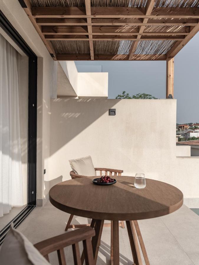 Aparthotel Seven Rocks Paliouri Esterno foto
